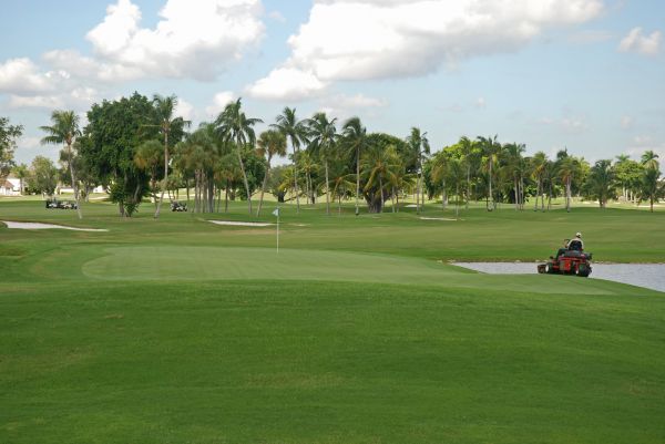 Cost of Golf Course Maintenance in Tacoma